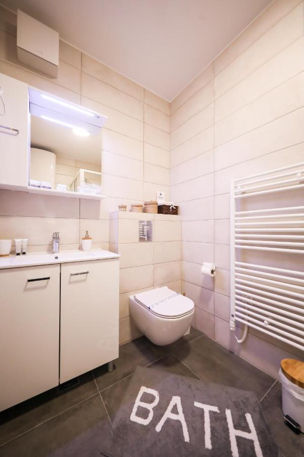 Allegro Exclusive Suite 2 With Private Parking And Balcony ザダル エクステリア 写真