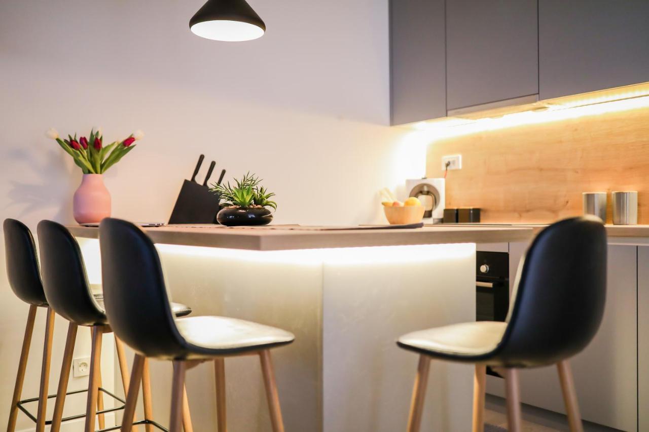 Allegro Exclusive Suite 2 With Private Parking And Balcony ザダル エクステリア 写真