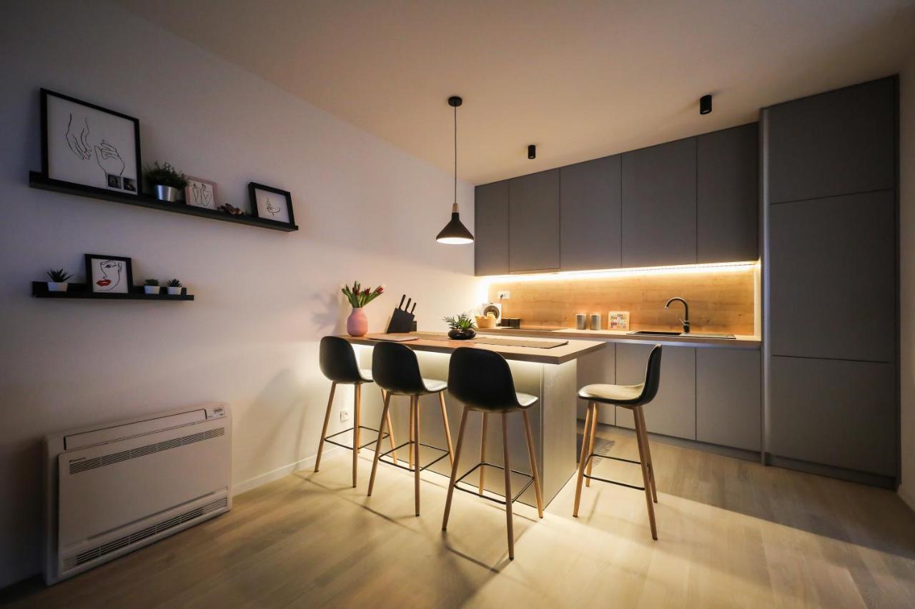 Allegro Exclusive Suite 2 With Private Parking And Balcony ザダル エクステリア 写真